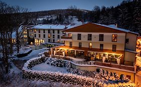 Malinowy Dwor Hotel Medical Spa